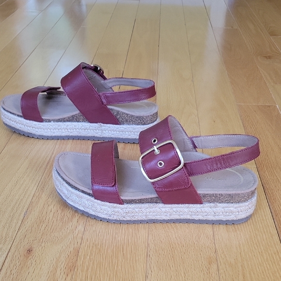 Aetrex Women's Burgundy Espadrille Sandals - Picture 2 of 4